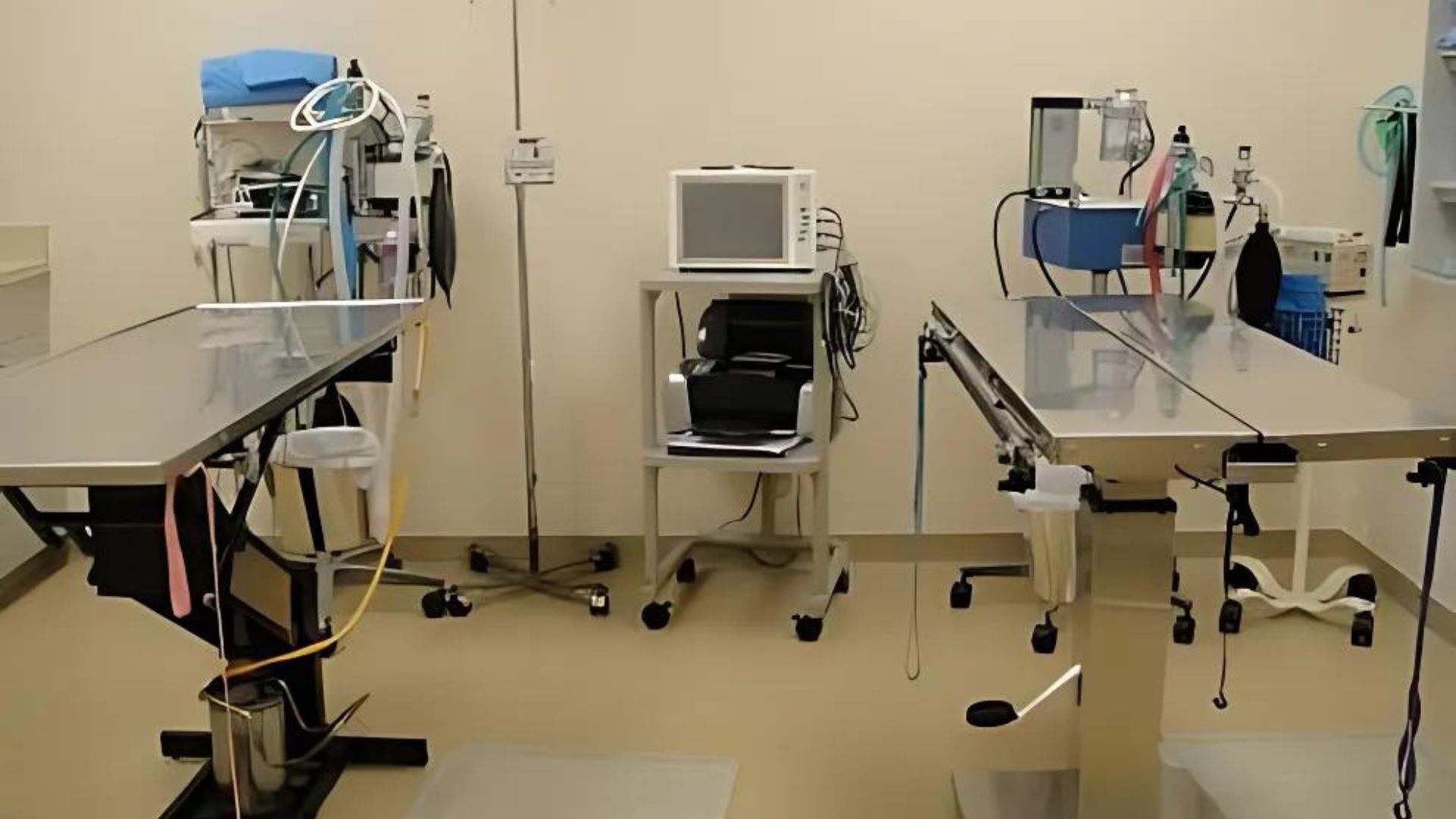 A room equipped with various medical devices